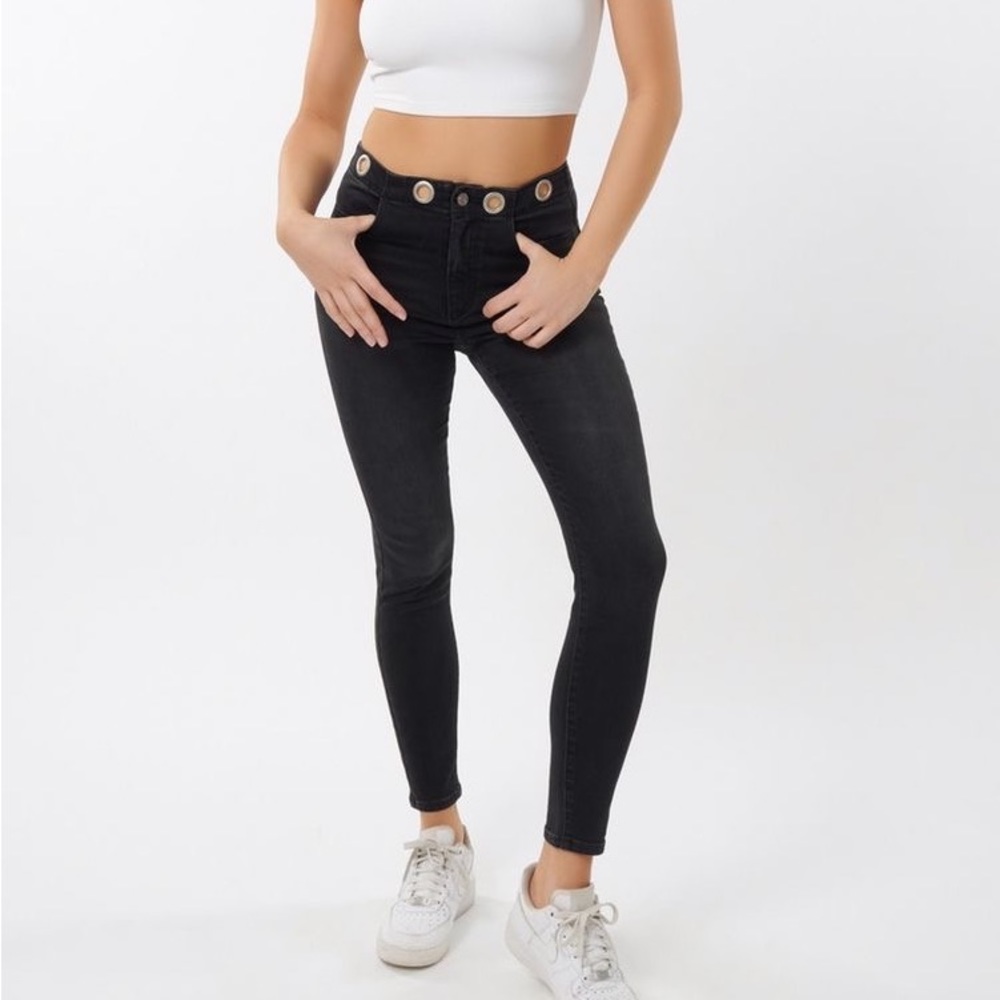 Garage grommet jeans